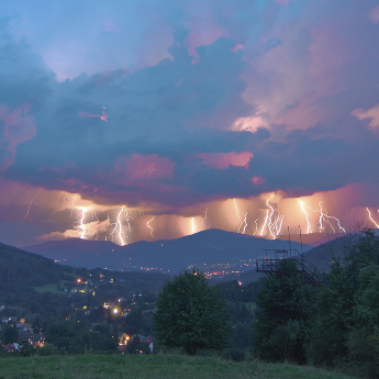Bouře nad Jablunkovským průsmykem