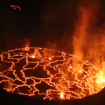 Lávové  jezero sopky Nyiragongo
